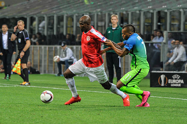 自梅西首次 自梅西首次