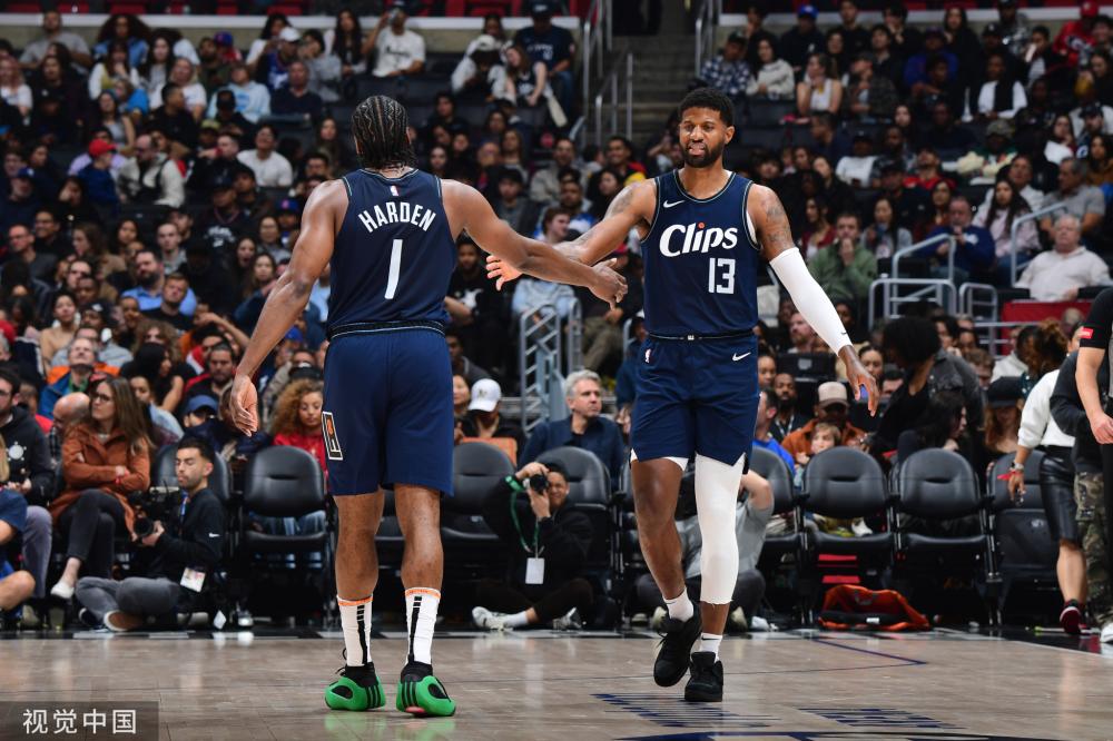 与此同时 与此同时