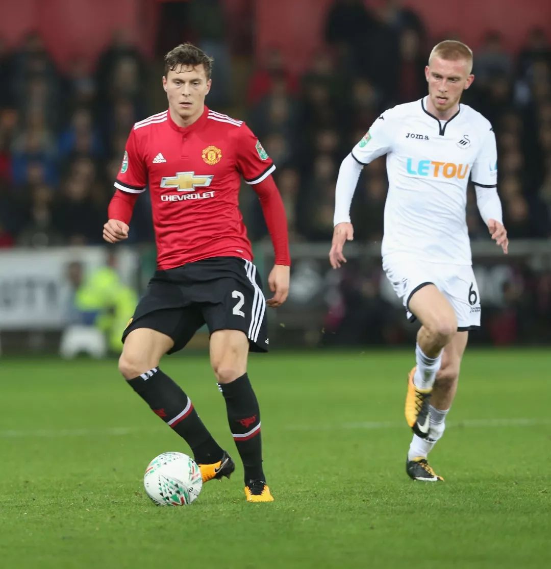 更是借助平 更是借助平